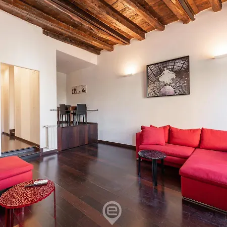 Estay - Piazza Yenne * كالياري