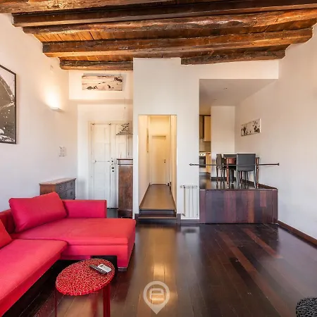 Estay - Piazza Yenne