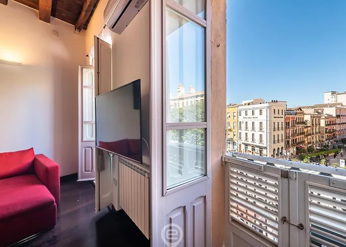 アパート Piazza Yenne カリアリ